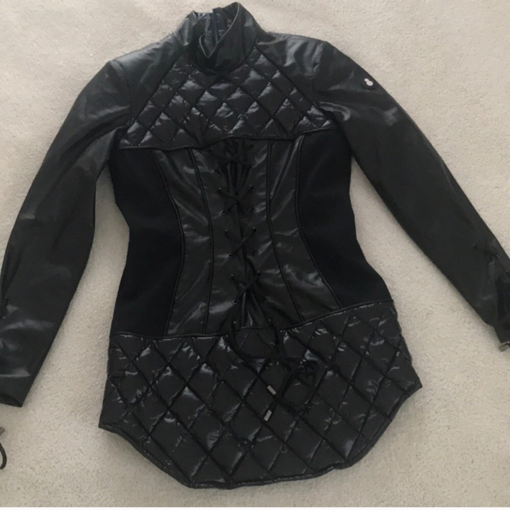 Snowman rare lace up jacket ❤️